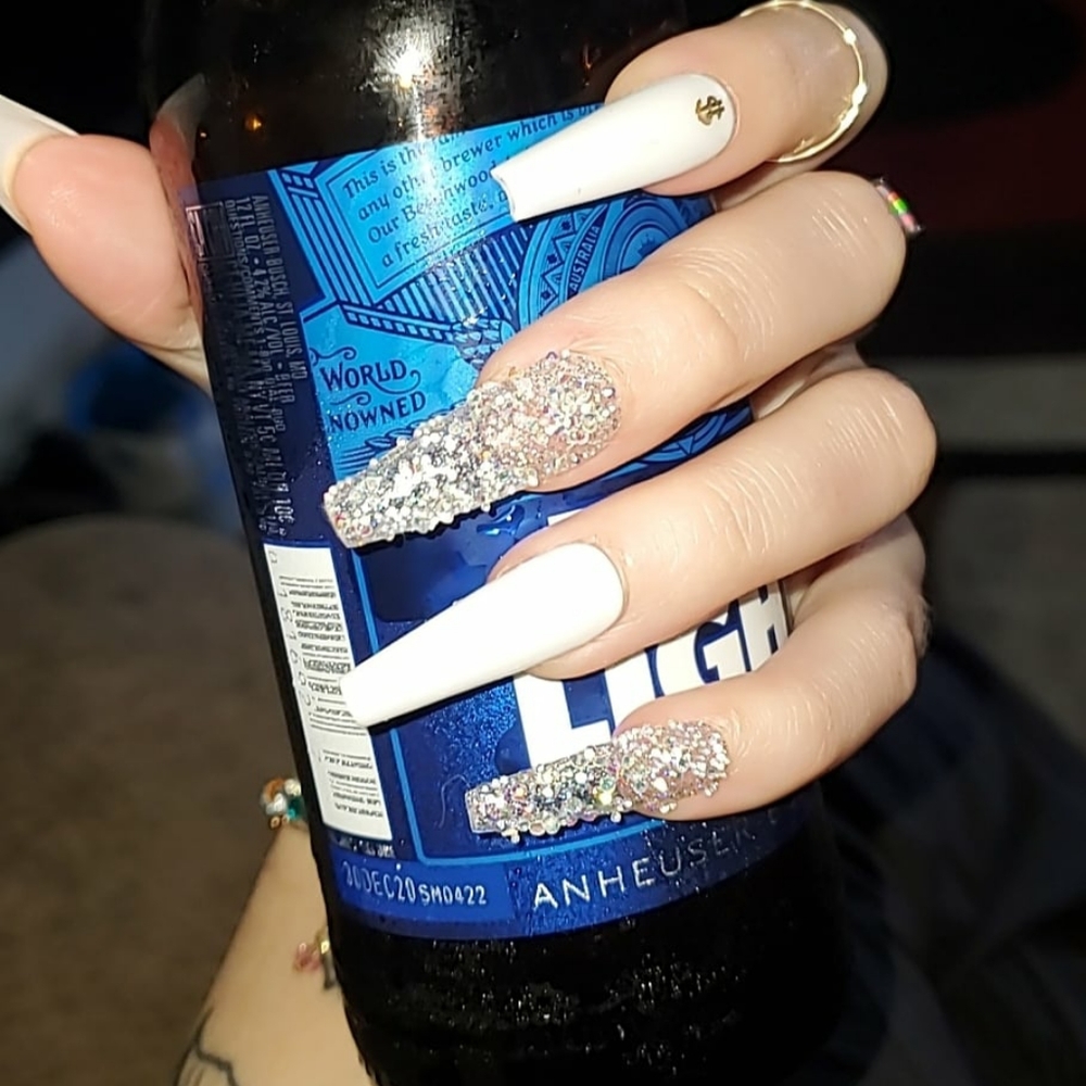 Custom press on nails